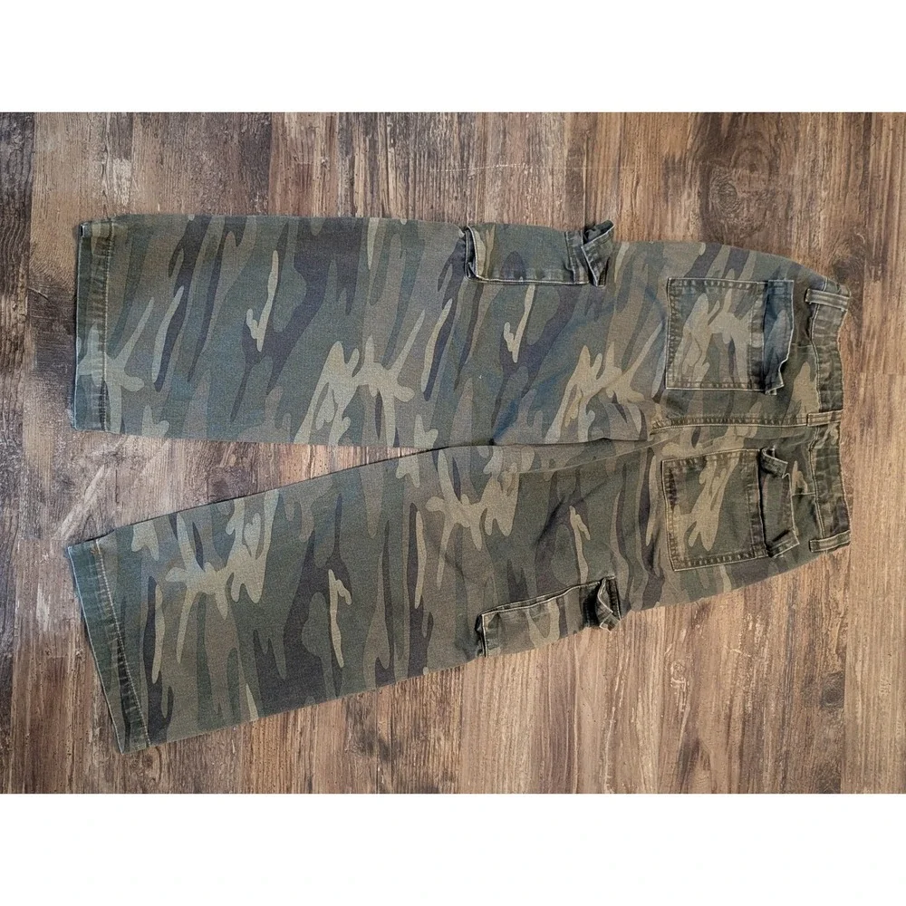 Forever 21 Kids Camo Cargo Pants Green Brown Wide Leg Camouflage Size 9/10